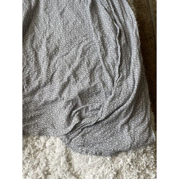 Mudd Women’s Sz. XS Rayon Blend Design Top. Soft, Comfortable - Picture 9 of 10